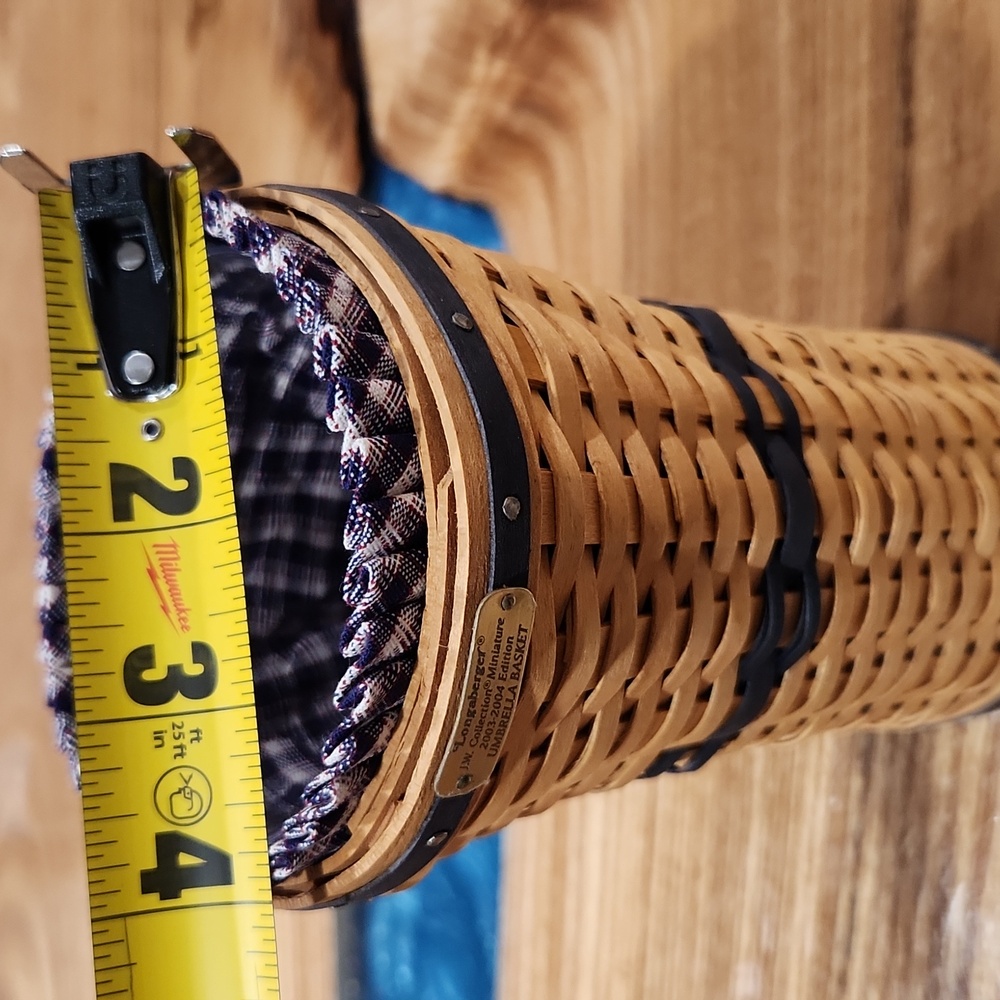 Longaberger Handwoven Basket 🧺 - Picture 6 of 6